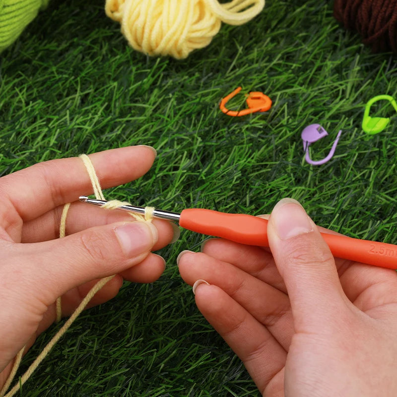 LOVE Cactus Love Crochet Kit